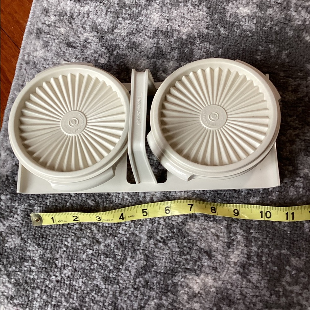 Vintage Tupperware Servalier Bowl & Caddie Set #1550 & Bowls #1323 almond color